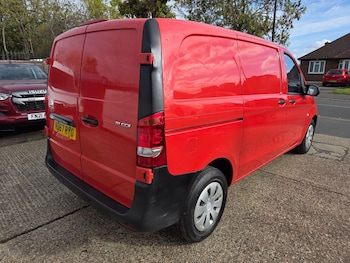 Used Mercedes-Benz Vito 2018 for sale - 76408622: Photo