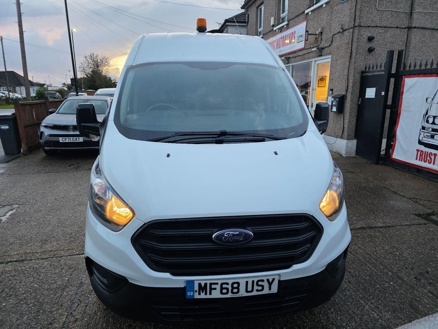 Used Ford Transit Custom 2018 for sale - 76538227: Photo 10