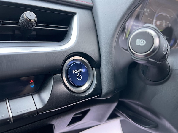 Used Lexus UX 2022 for sale - 73140012: Photo 32