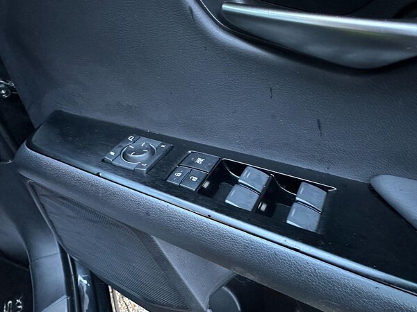 Used Lexus UX 2022 for sale - 73140012: Photo 34