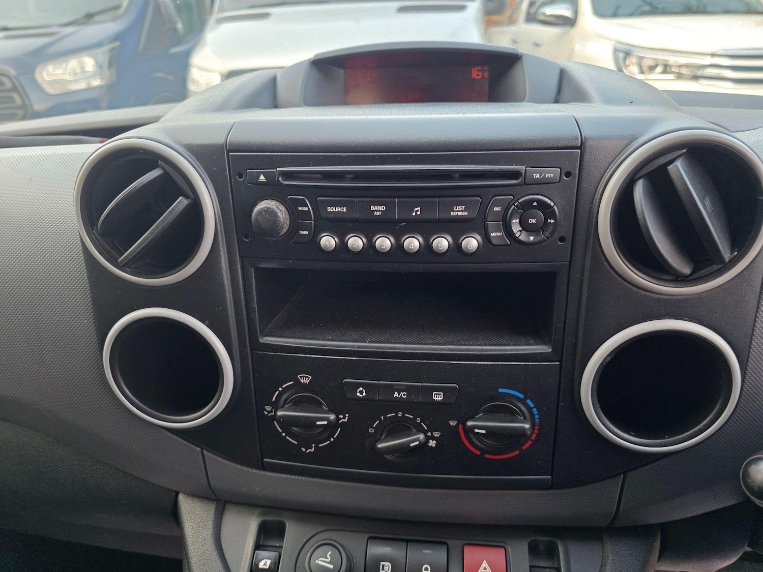 Used Citroen Berlingo 2011 for sale - 77854092: Photo 14