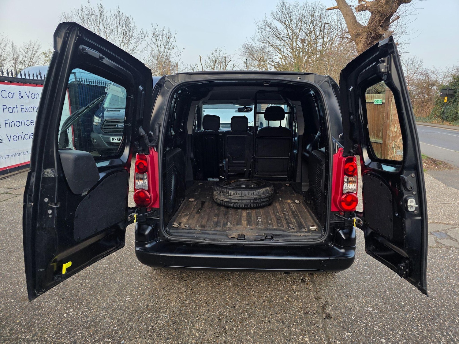 Used Citroen Berlingo 2011 for sale - 77854092: Photo 5