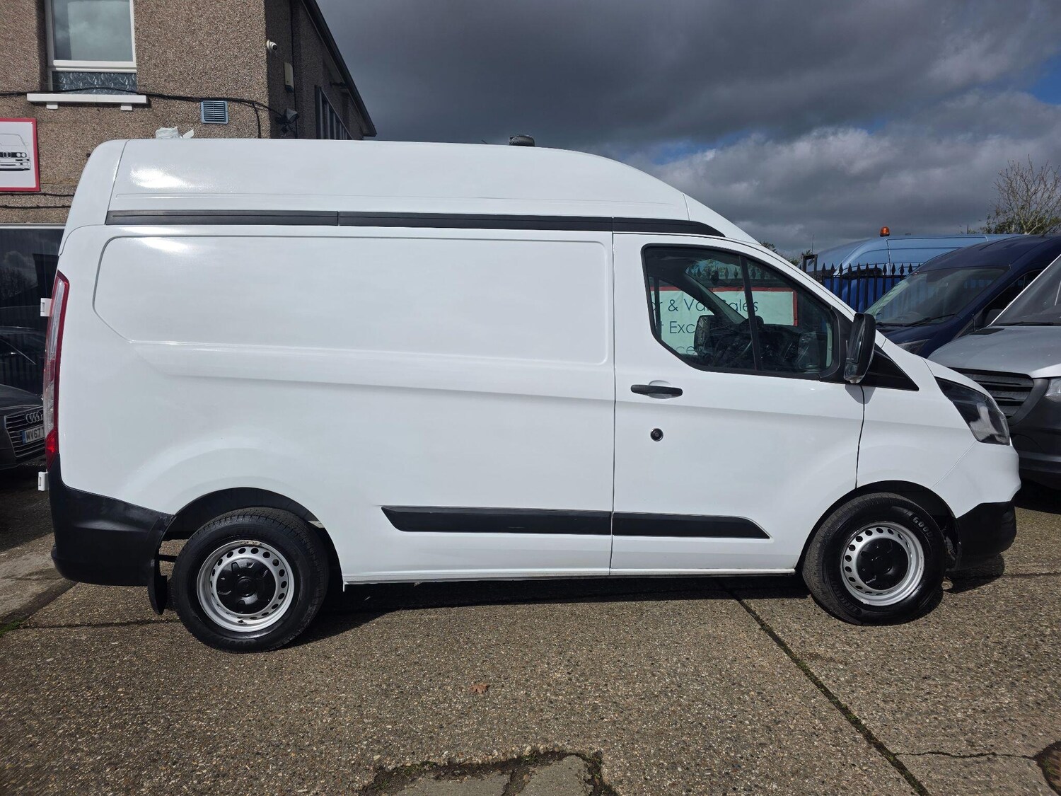 Used Ford Transit Custom for sale - 77853595: Photo 2