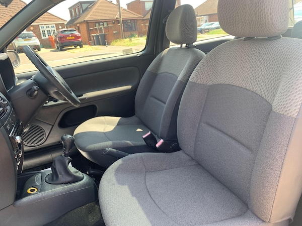 Used Renault Clio 2005 for sale - 75023929: Photo 16