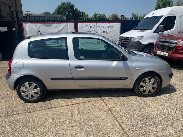 Used Renault Clio 2005 for sale - 75023929: Photo 3