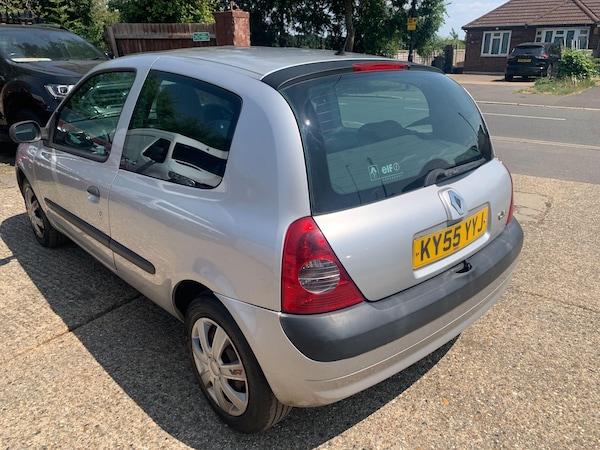 Used Renault Clio 2005 for sale - 75023929: Photo 6