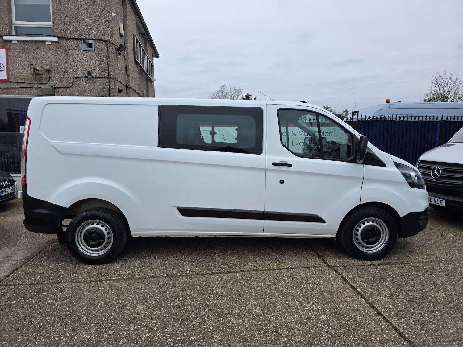 Used Ford Transit Custom 2021 for sale - 77598872: Photo 2