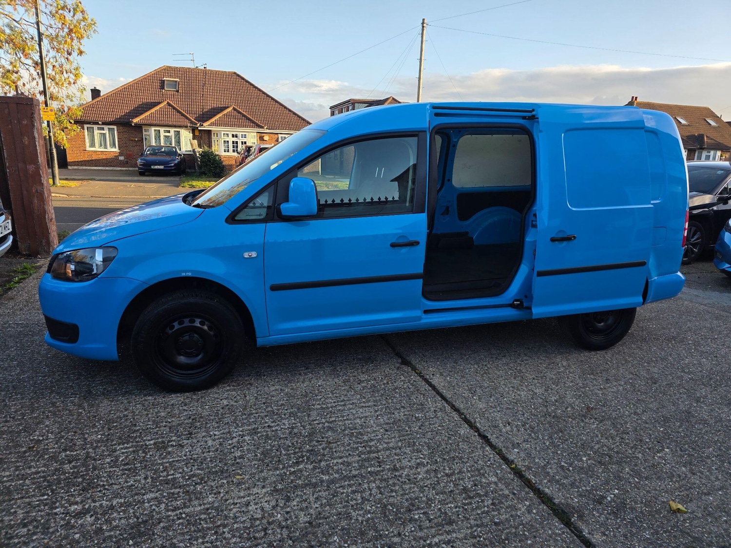 Used Volkswagen Caddy 2015 for sale - 76377226: Photo 9