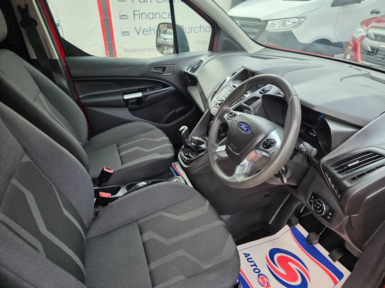 Used Ford Transit Connect 2018 for sale - 76121482: Photo 10