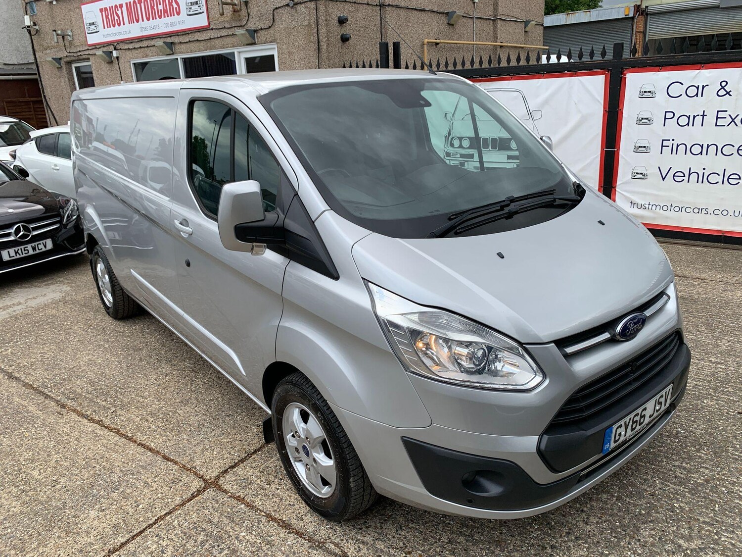 Vehicle 33