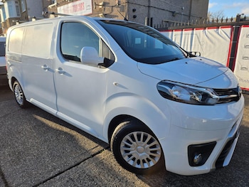 Toyota ProAce feature image