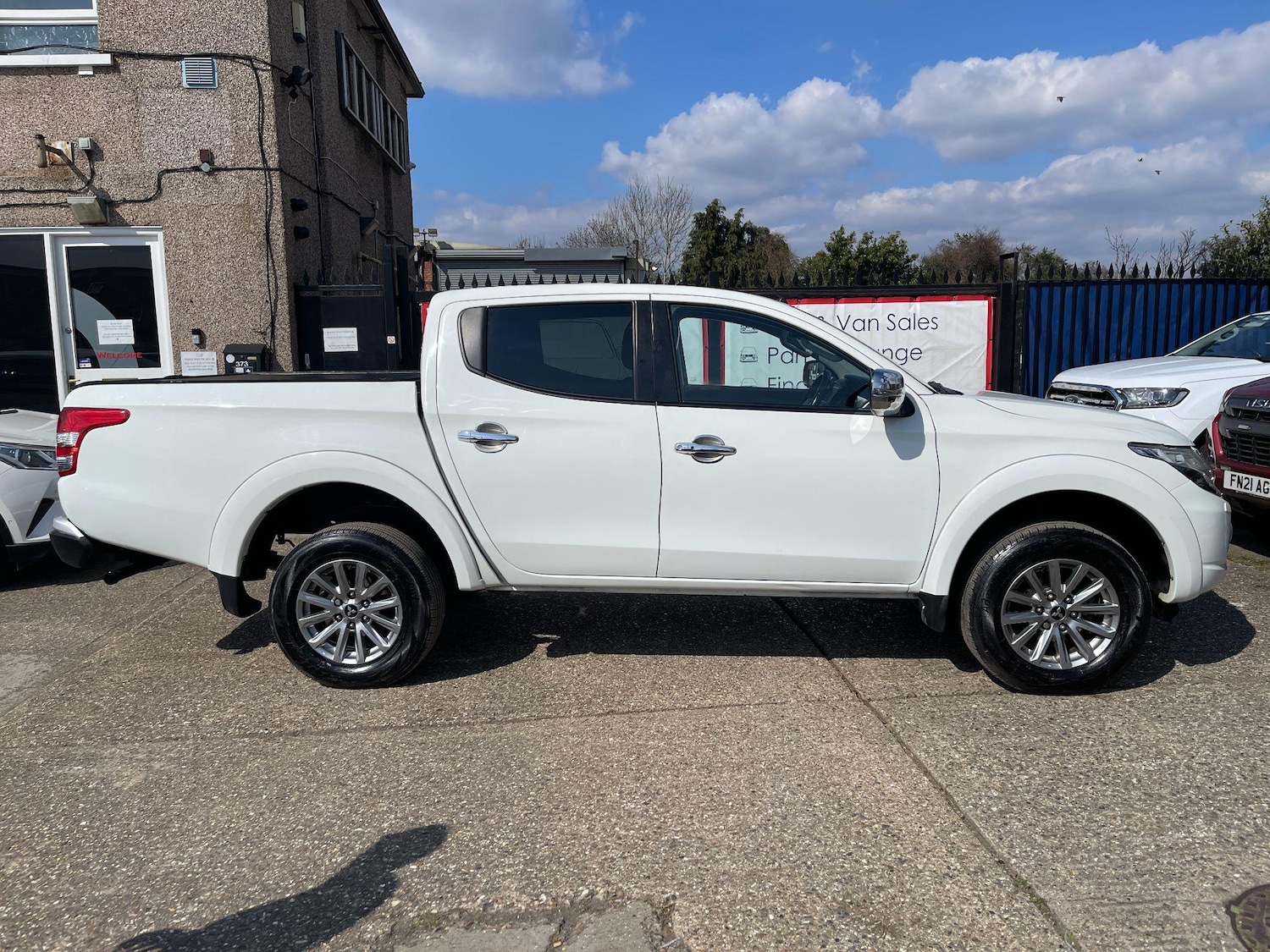 Used Mitsubishi L200 2019 for sale - 76743147: Photo 2