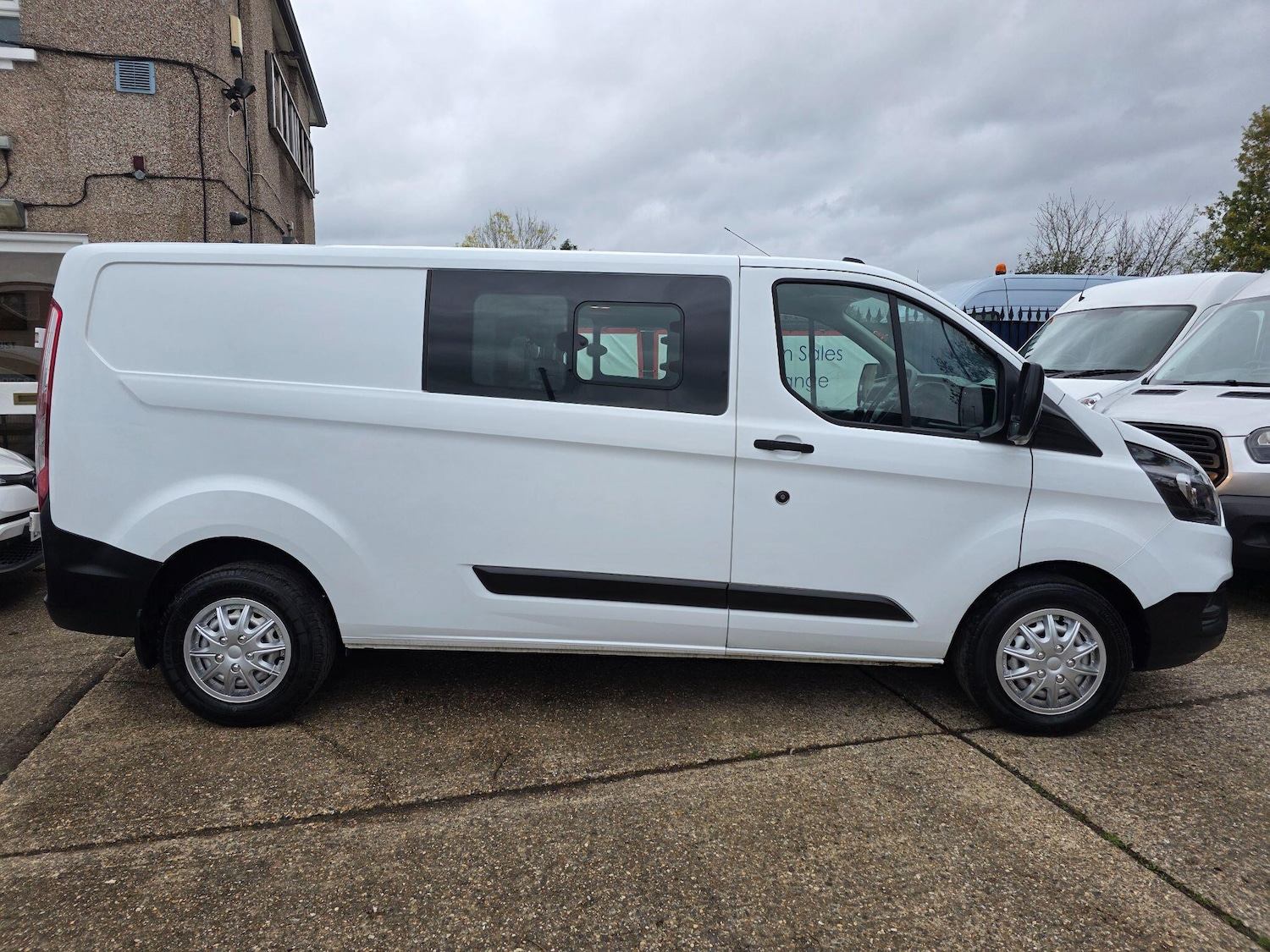 Used Ford Transit Custom 2020 for sale - 76992069: Photo 2
