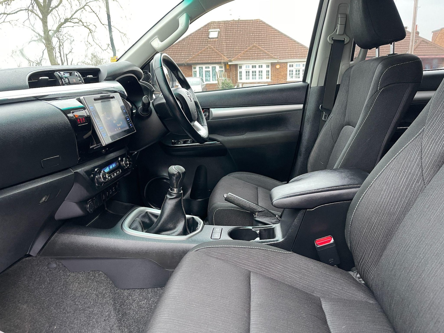 Used Toyota Hilux 2018 for sale - 76743393: Photo 12