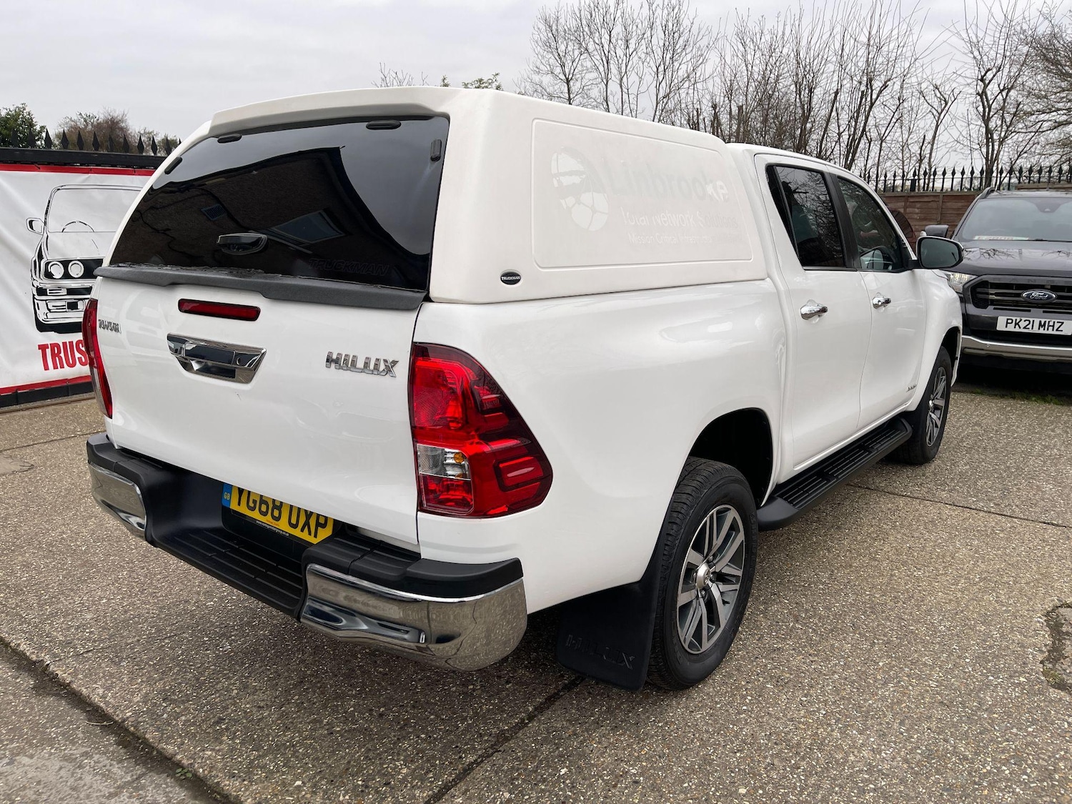 Used Toyota Hilux 2018 for sale - 76743393: Photo 3