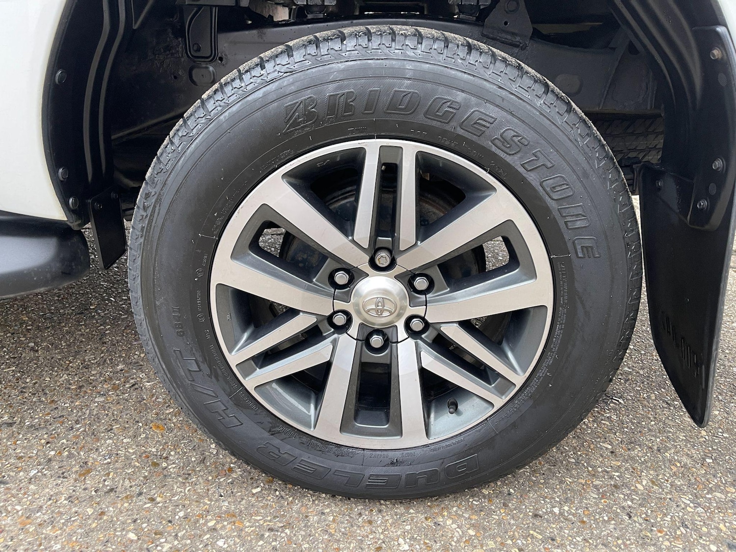 Used Toyota Hilux 2018 for sale - 76743393: Photo 43