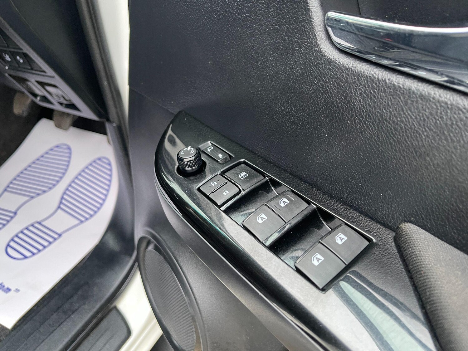 Used Toyota Hilux 2018 for sale - 76743393: Photo 46