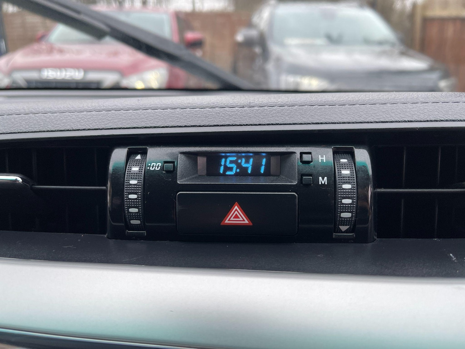 Used Toyota Hilux 2018 for sale - 76743393: Photo 53