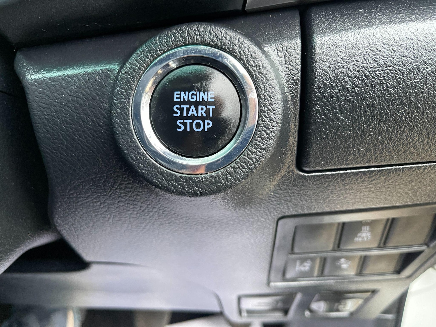 Used Toyota Hilux 2018 for sale - 76743393: Photo 54