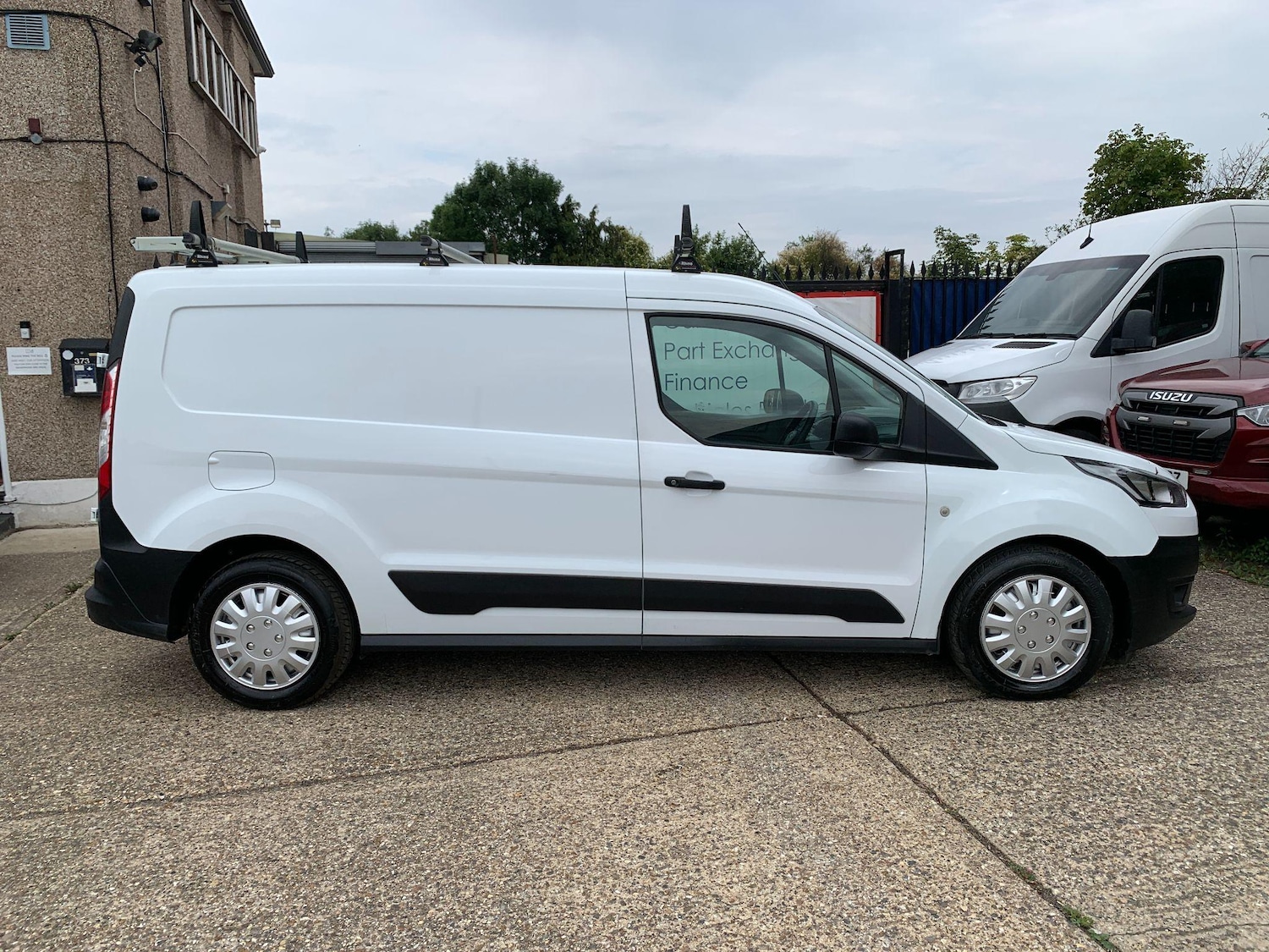 Used Ford Transit Connect 2021 for sale - 76988852: Photo 2