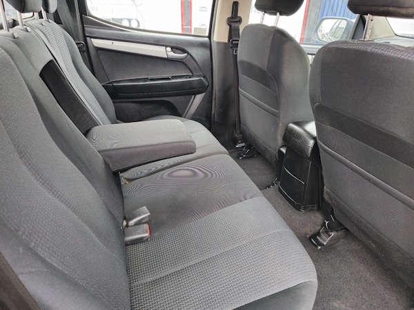 Used Isuzu D-Max 2016 for sale - 73982098: Photo 28