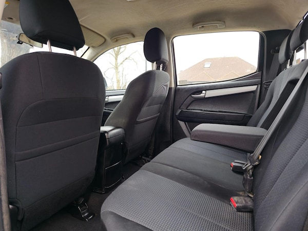 Used Isuzu D-Max 2016 for sale - 73982098: Photo 34