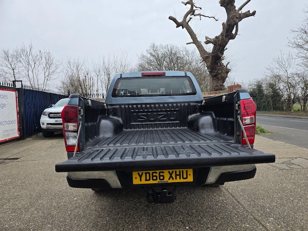 Used Isuzu D-Max 2016 for sale - 73982098: Photo 5