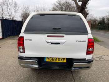 Used Toyota Hilux 2018 for sale - 73742892: Photo