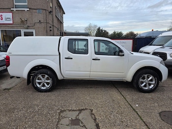 Used Nissan Navara 2015 for sale - 76585426: Photo
