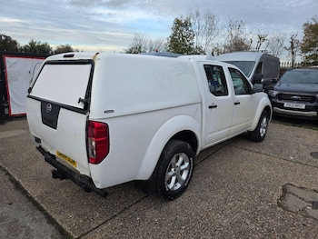 Used Nissan Navara 2015 for sale - 76585426: Photo