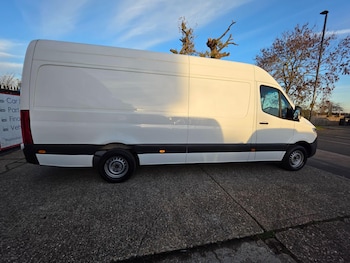 Used Mercedes-Benz Sprinter 2021 for sale - 76742947: Photo