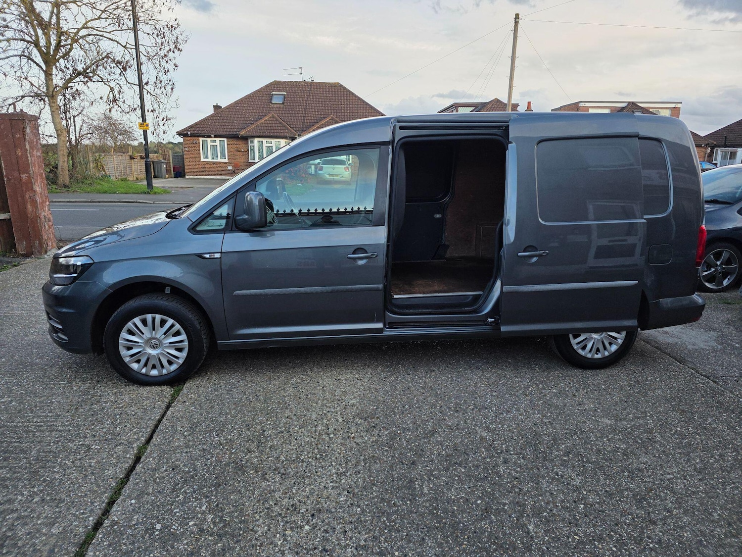 Used Volkswagen Caddy Maxi 2018 for sale - 77883130: Photo 9