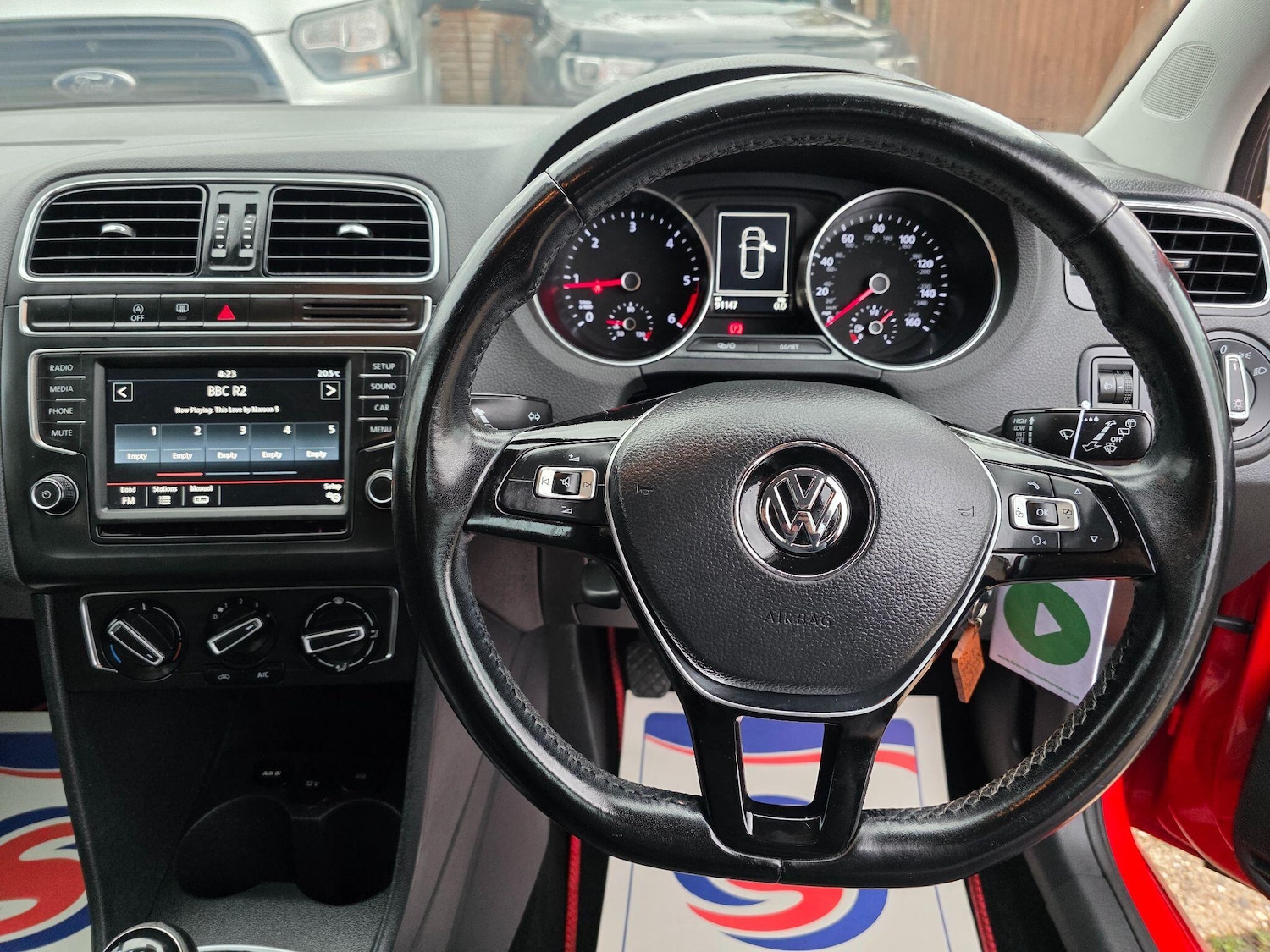 Used Volkswagen Polo 2016 for sale - 76562038: Photo 11