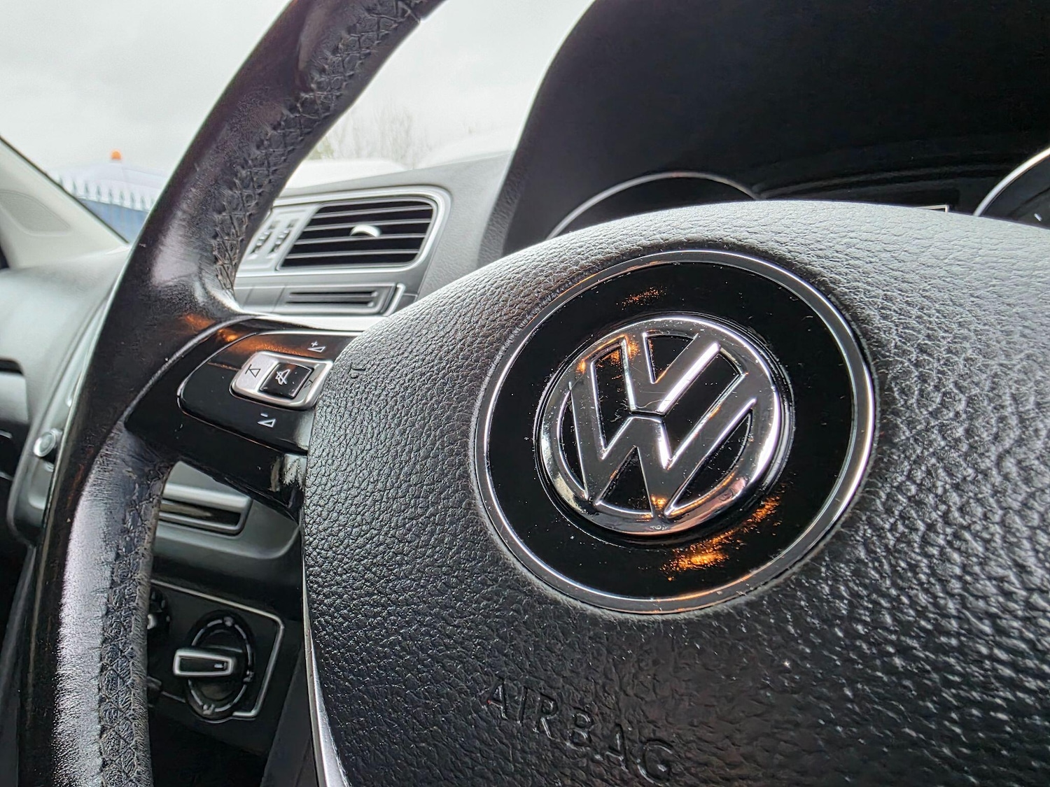 Used Volkswagen Polo 2016 for sale - 76562038: Photo 25