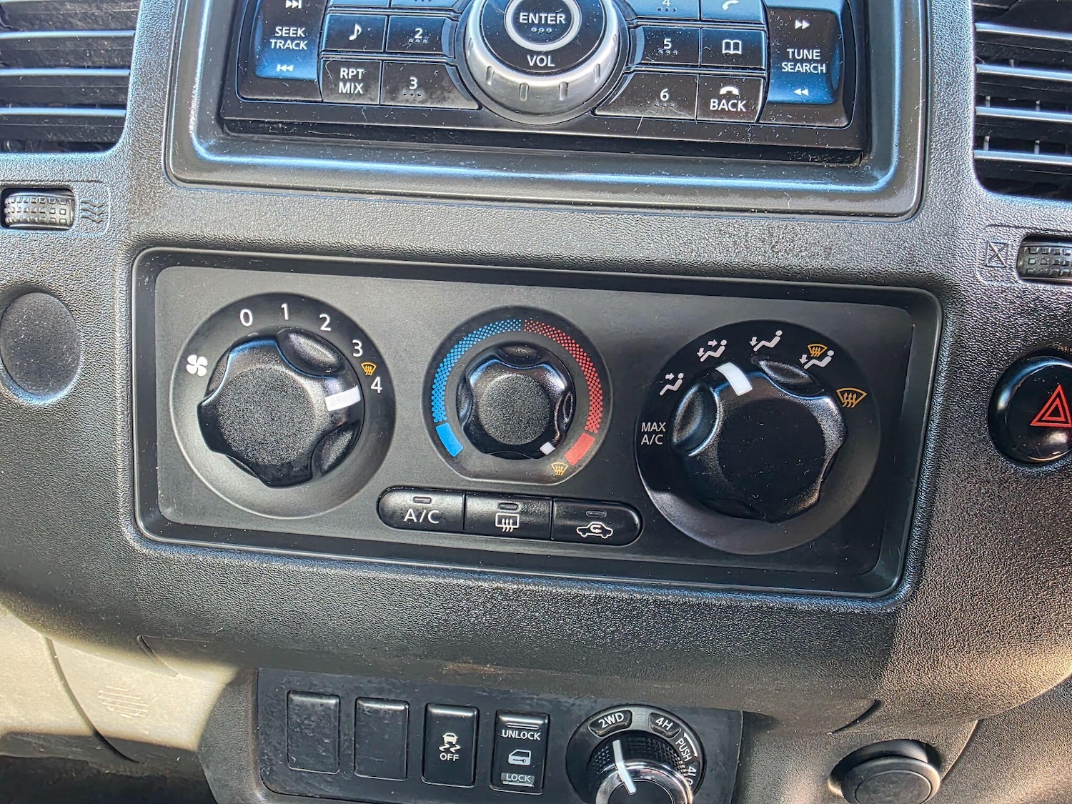 Used Nissan Navara 2014 for sale - 77484642: Photo 22