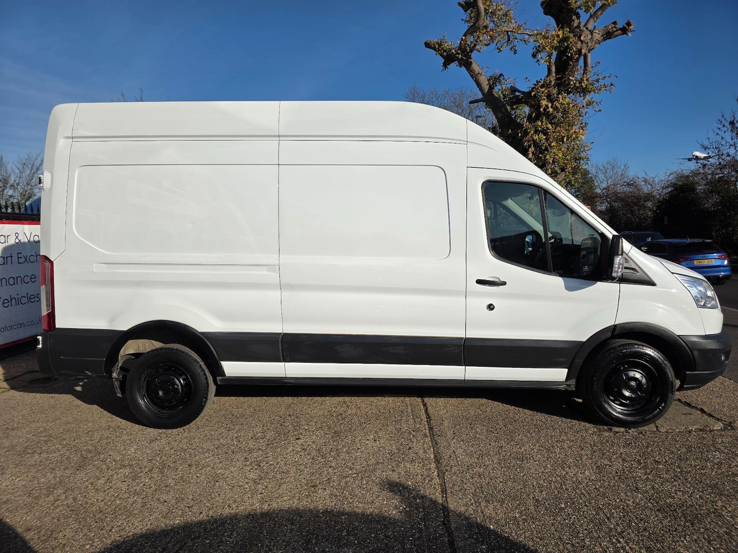 Used Ford Transit 2019 for sale - 76742343: Photo 2
