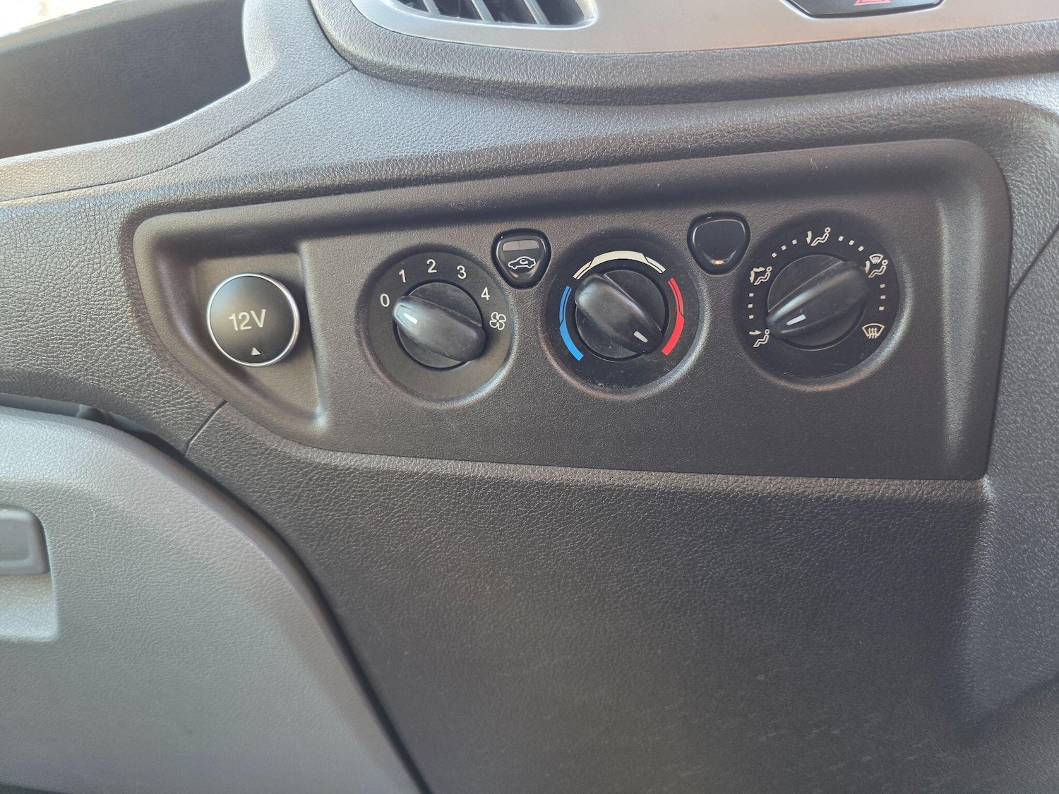 Used Ford Transit 2019 for sale - 76742343: Photo 25