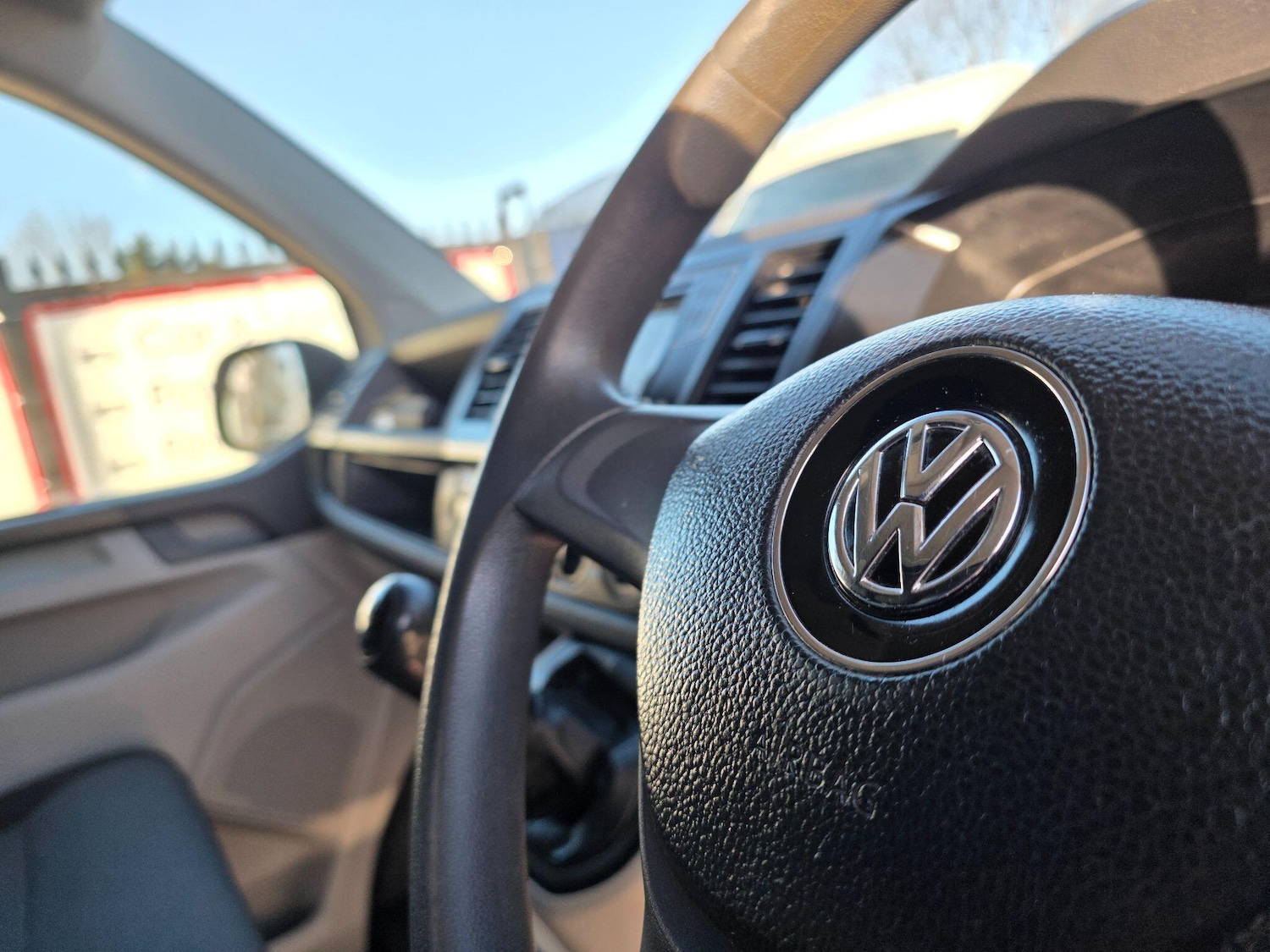 Used Volkswagen Transporter 2018 for sale - 77016644: Photo 16