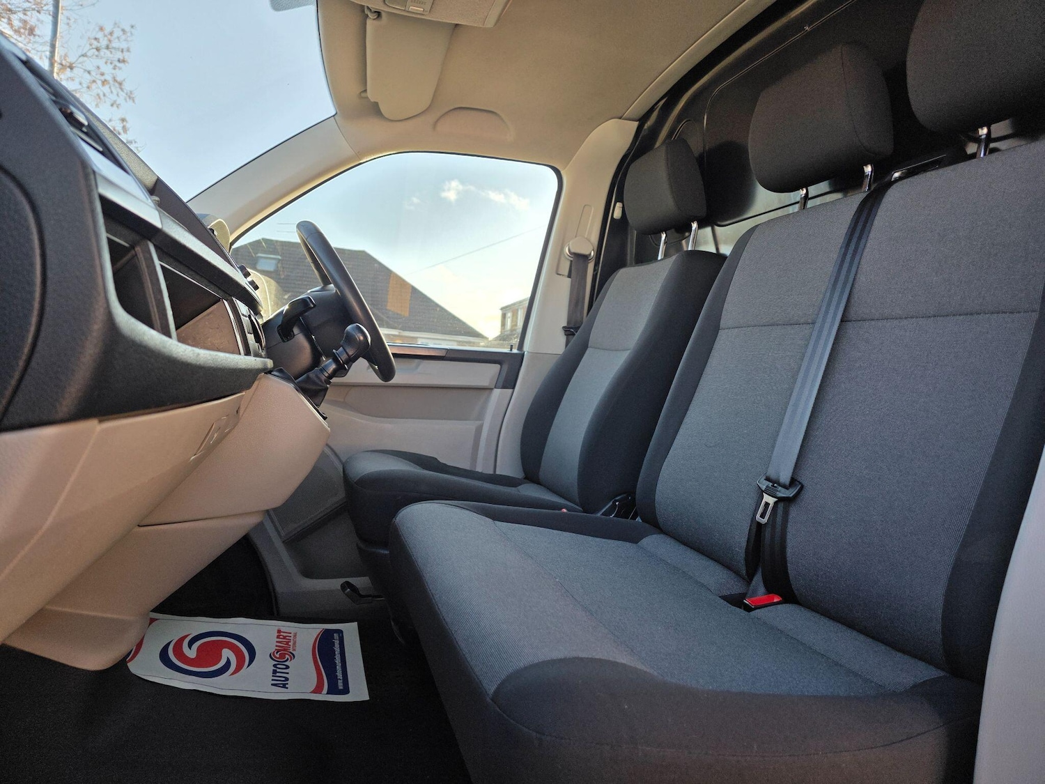 Used Volkswagen Transporter 2018 for sale - 77016644: Photo 17