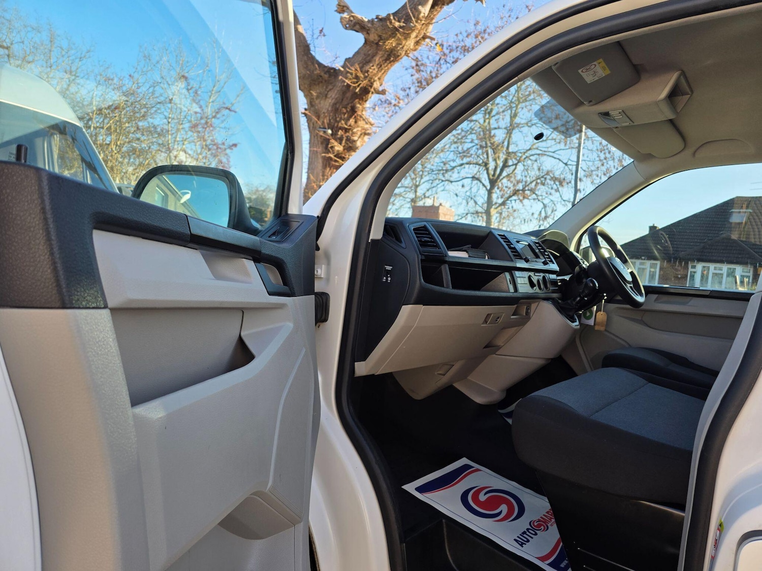 Used Volkswagen Transporter 2018 for sale - 77016644: Photo 28