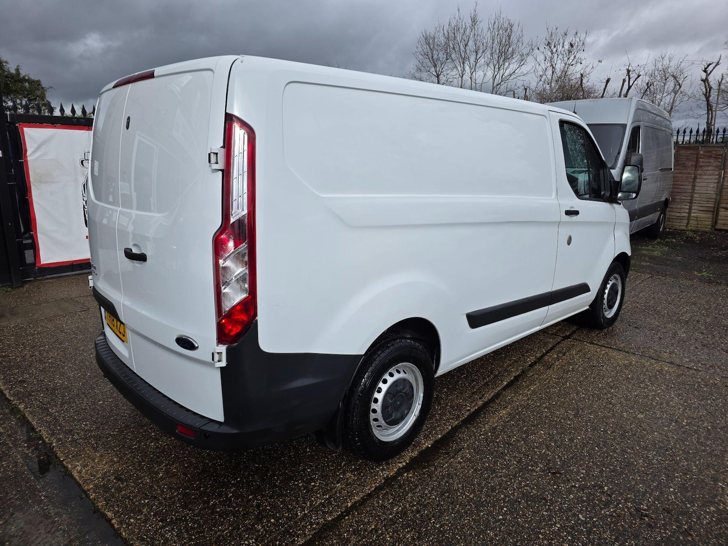 Used Ford Transit Custom 2018 for sale - 77646546: Photo 3