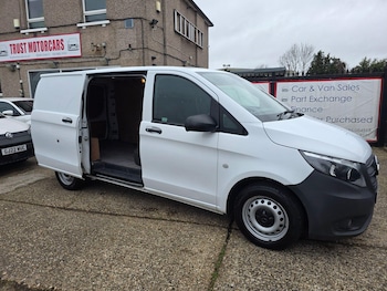 Used Mercedes-Benz Vito 2021 for sale - 77175795: Photo