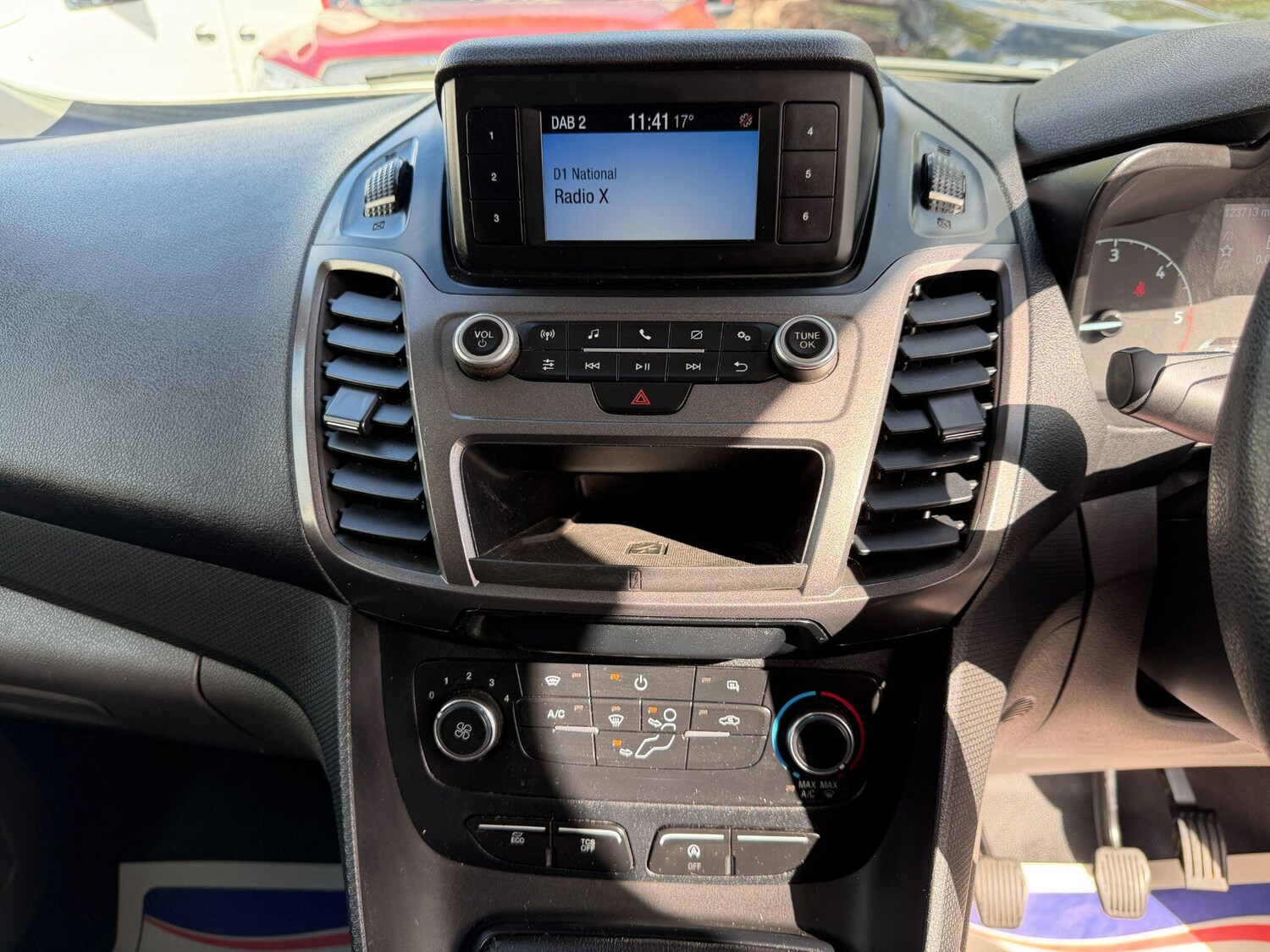 Used Ford Transit Connect 2019 for sale - 76200116: Photo 16