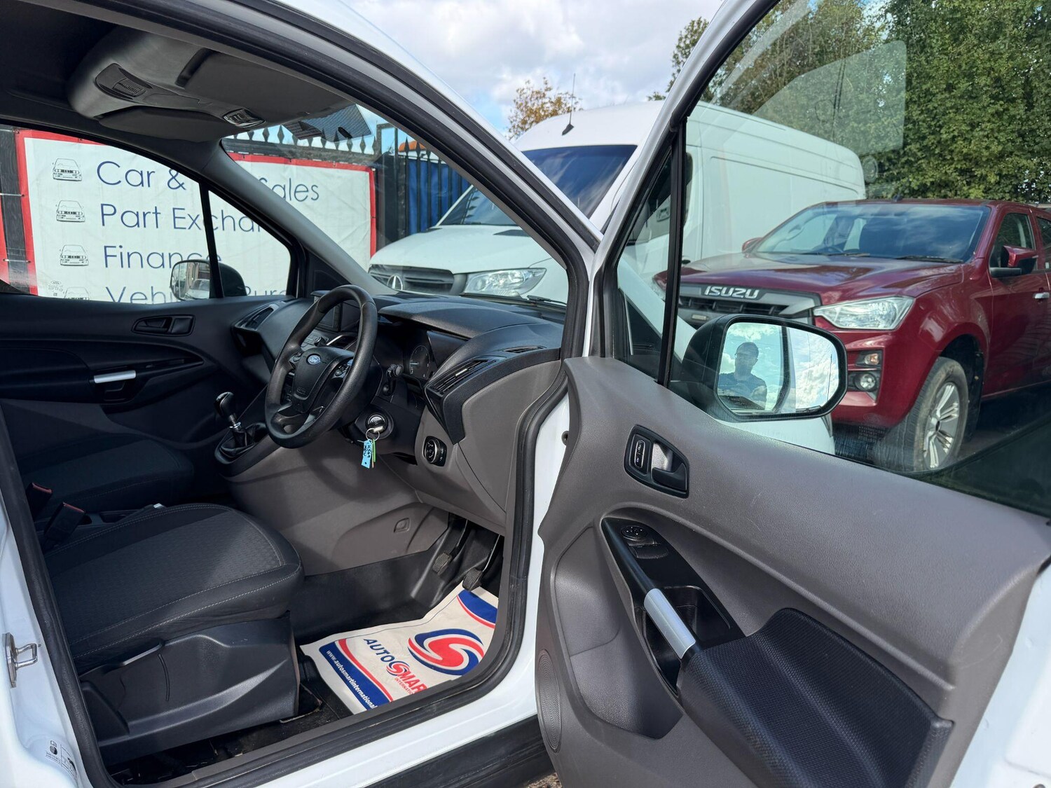 Used Ford Transit Connect 2019 for sale - 76200116: Photo 19