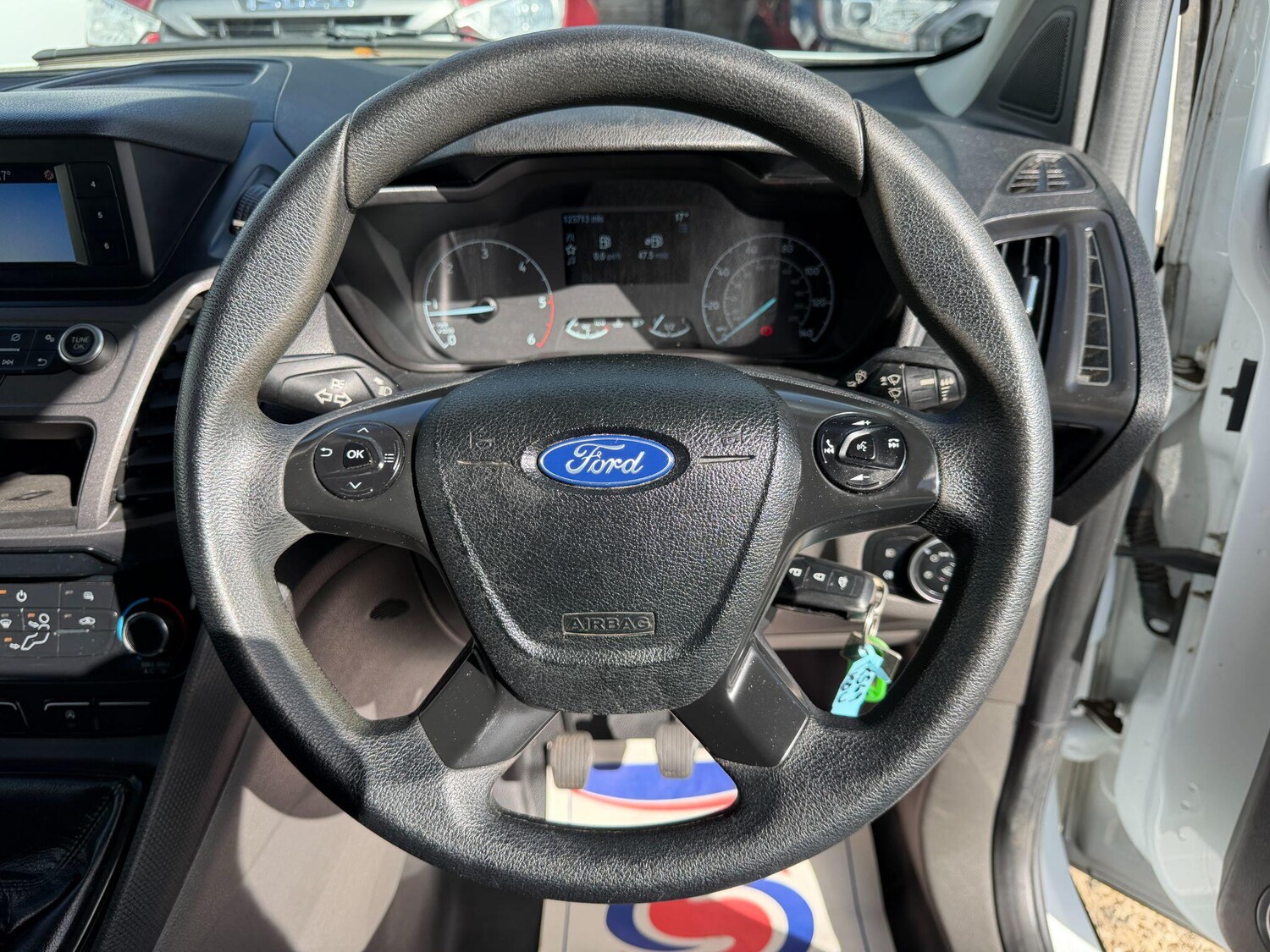 Used Ford Transit Connect 2019 for sale - 76200116: Photo 24