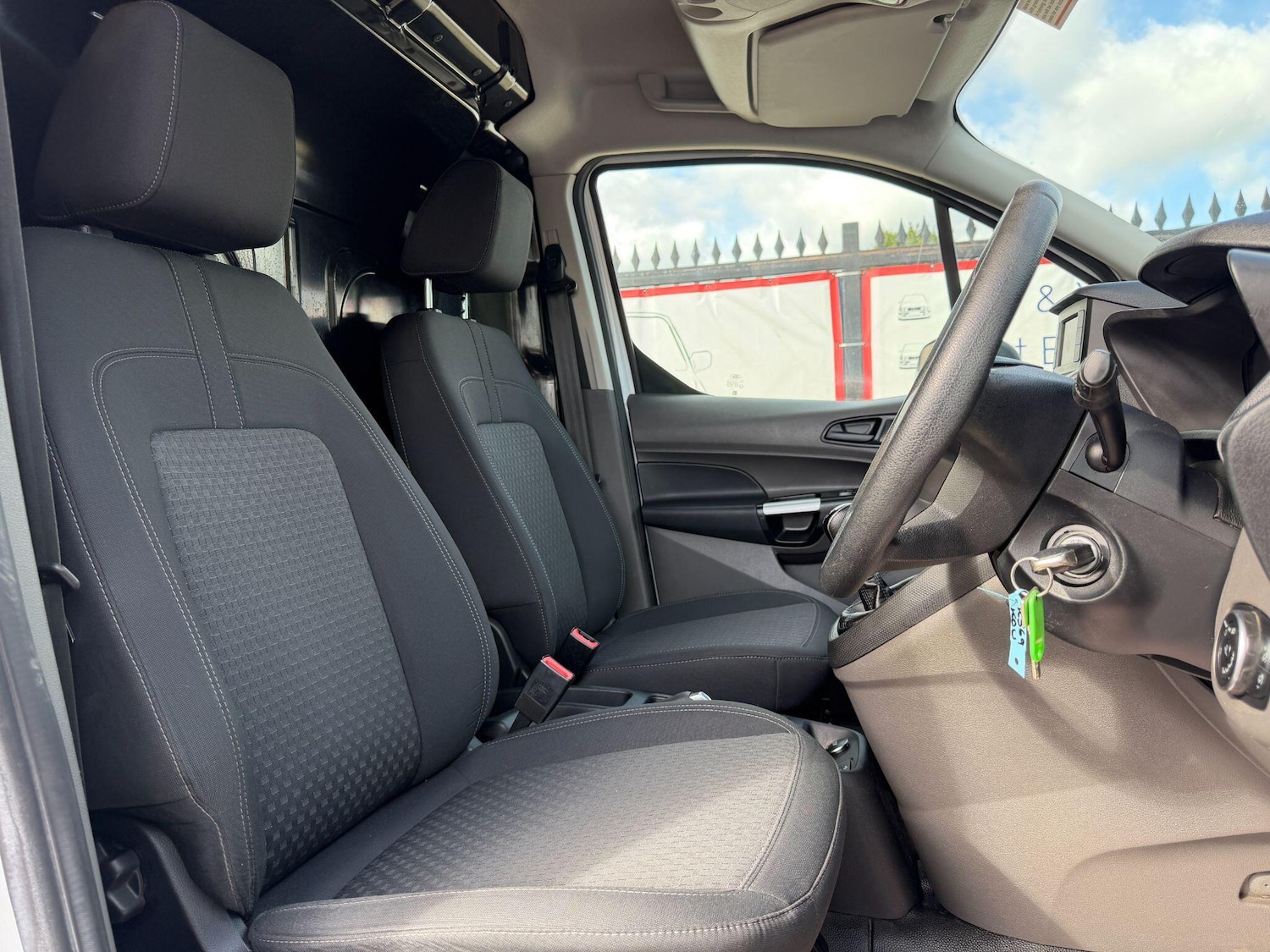 Used Ford Transit Connect 2019 for sale - 76200116: Photo 27