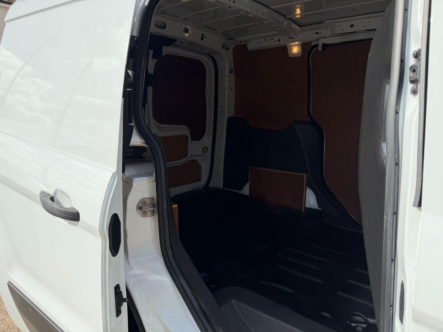 Used Ford Transit Connect 2019 for sale - 76200116: Photo 28