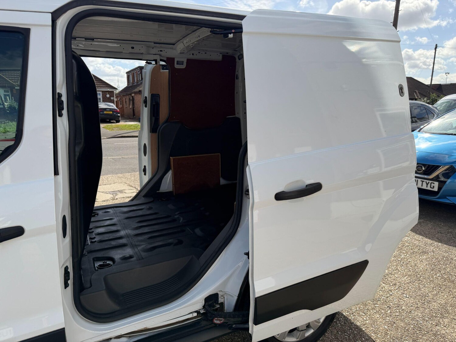 Used Ford Transit Connect 2019 for sale - 76200116: Photo 31