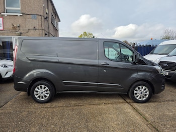 Used Ford Transit Custom 2018 for sale - 76990397: Photo
