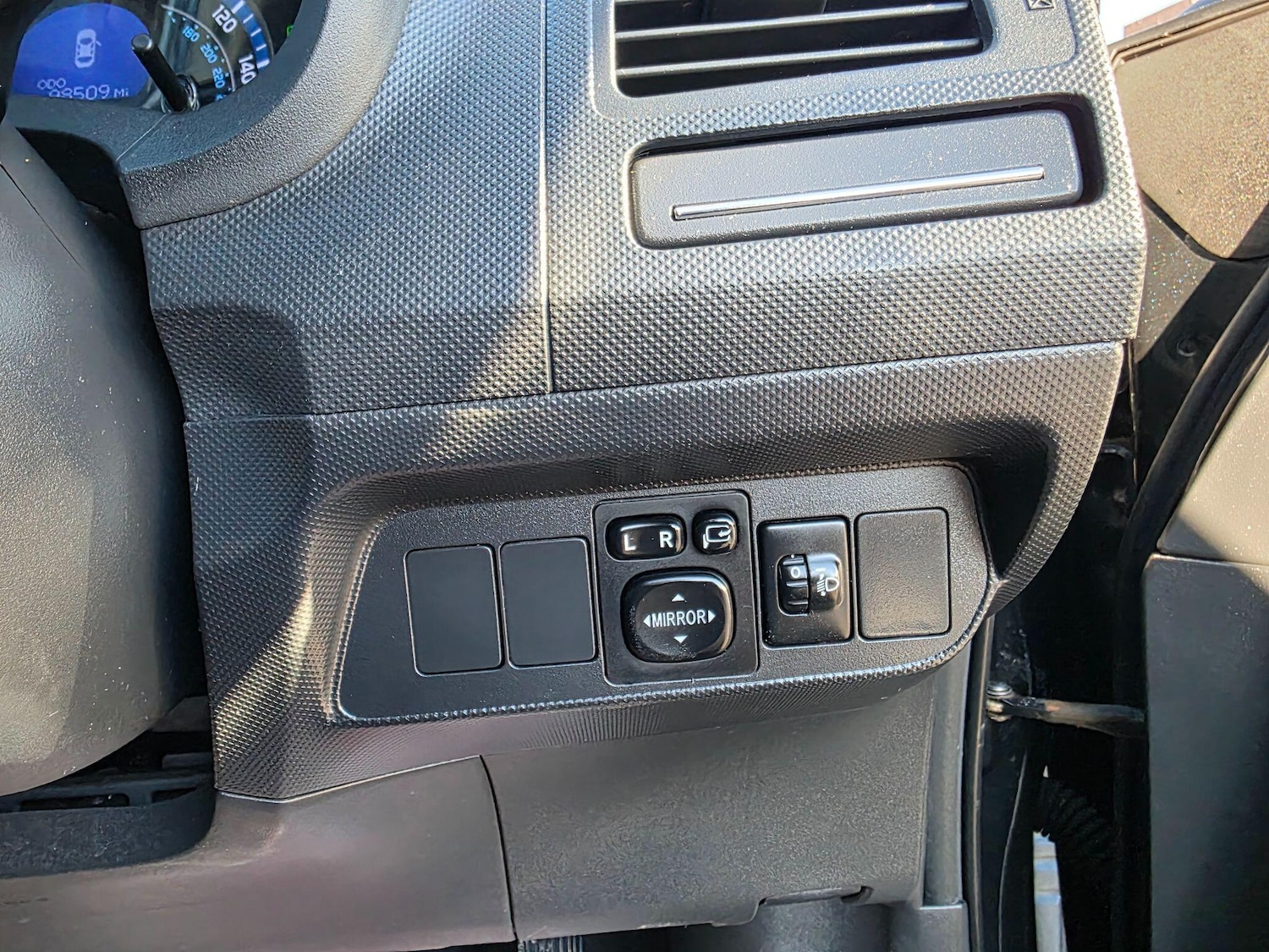 Used Toyota Auris 2012 for sale - 77468310: Photo 21